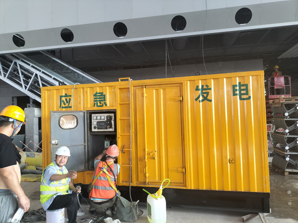 潍城怎样判断空气滤清器是否需要更换？