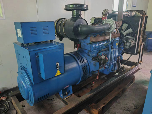 潍城100kW柴油发电机组使用多级机油有哪些优缺点？